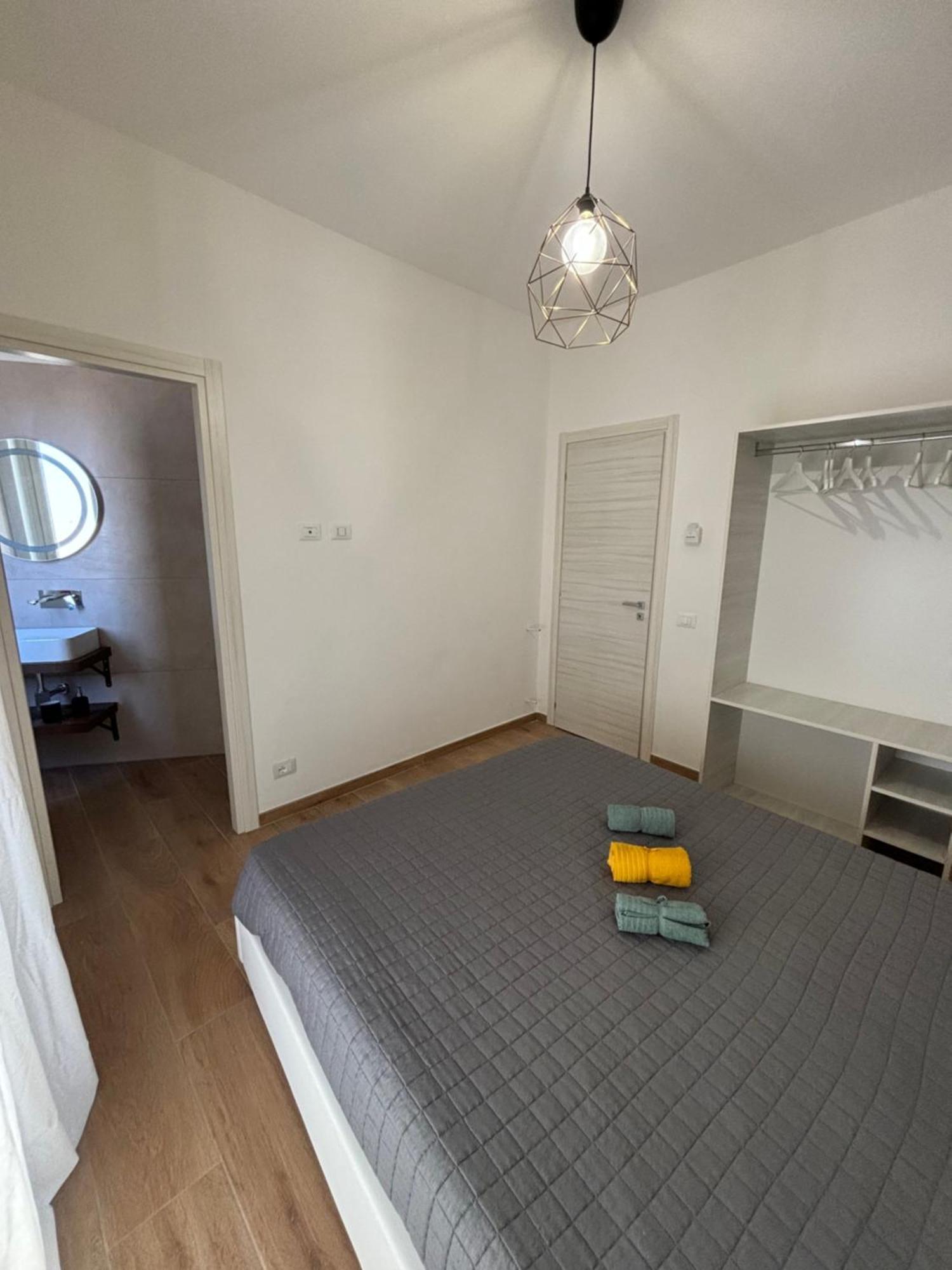 Perni Rooms Palermo Buitenkant foto