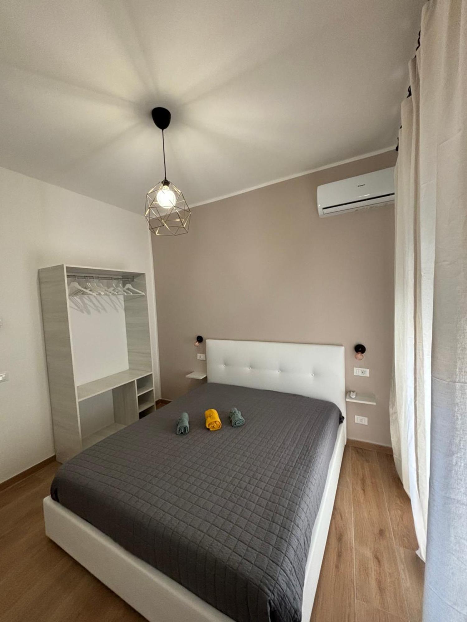 Perni Rooms Palermo Buitenkant foto